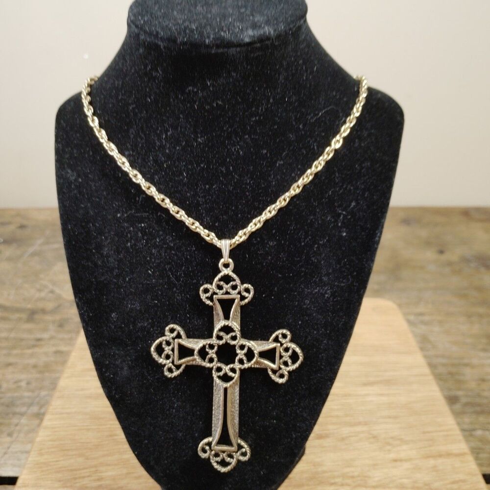 Vintage Sarah Coventry Necklace Gold Tone Large Cross Pendant Limited Ed 1973